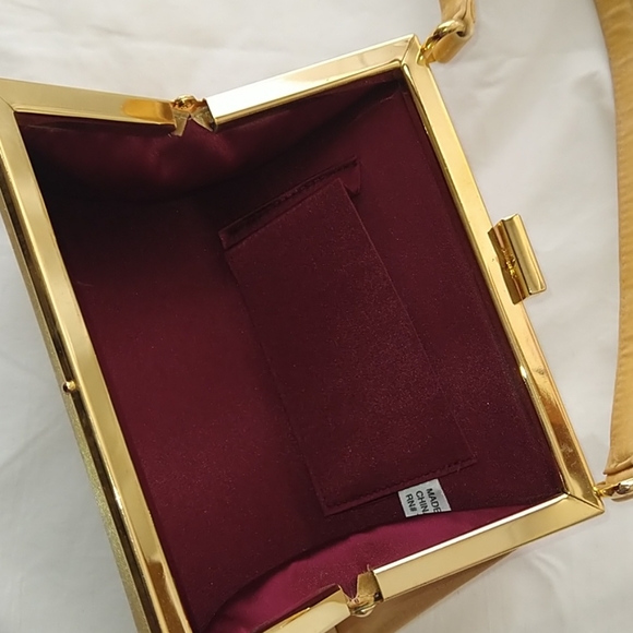 Vintage Yellow Satin Mini Clutch - Picture 5 of 6